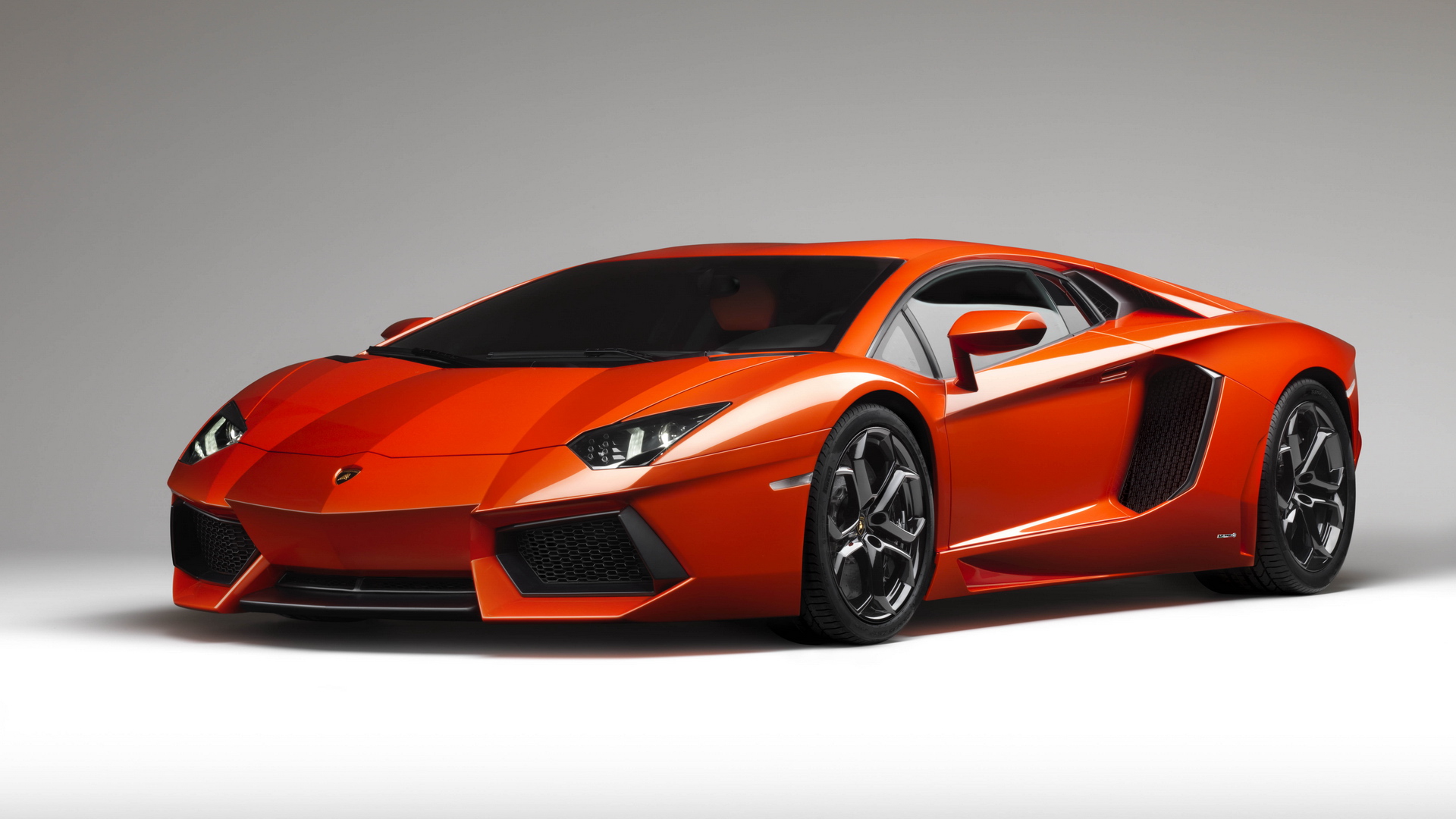 Оранжевый Lamborghini / Ламборджини Aventador