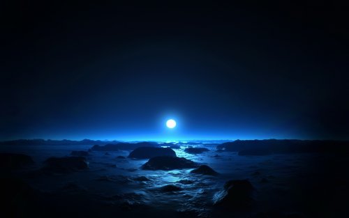 Ночное море, луна над океаном