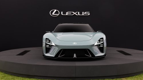 Серый Lexus Sport Concept спереди