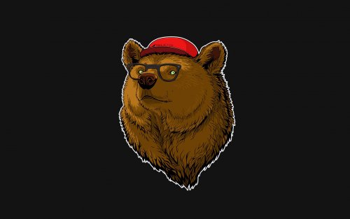 Зеленоглазый медведь в красной кепке и очках
